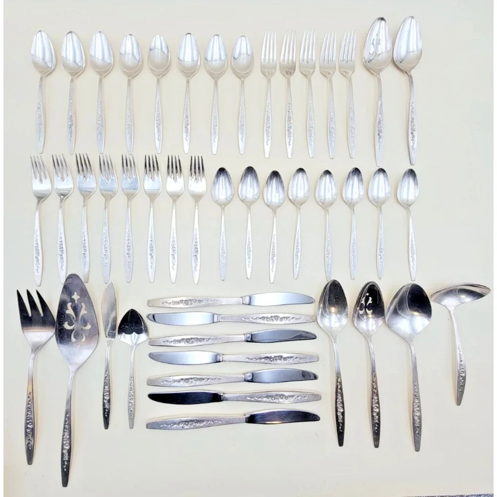International Deep Silver LAUREL 46 Pc Wood Case Serving Utensils Embossed